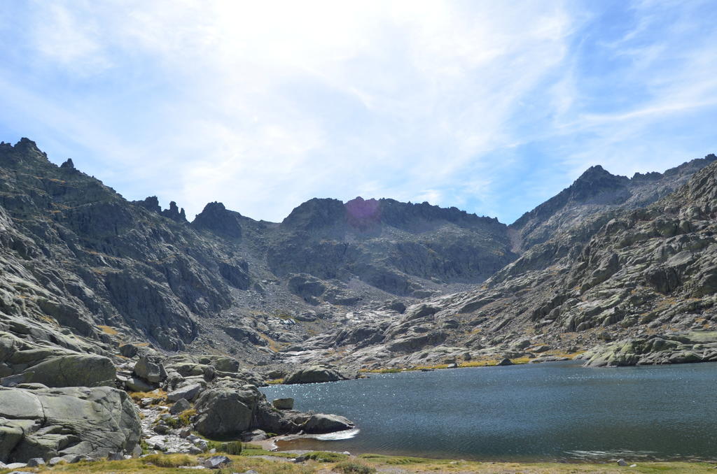 ホテル Hostal Refugio De Gredos ナバレドンダ・デ・グレドス エクステリア 写真